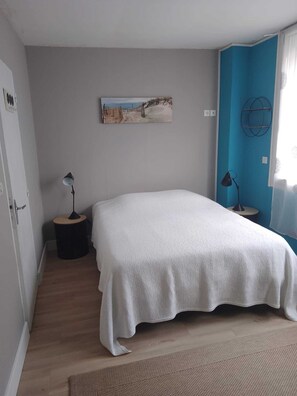 1 bedroom, iron/ironing board, free WiFi