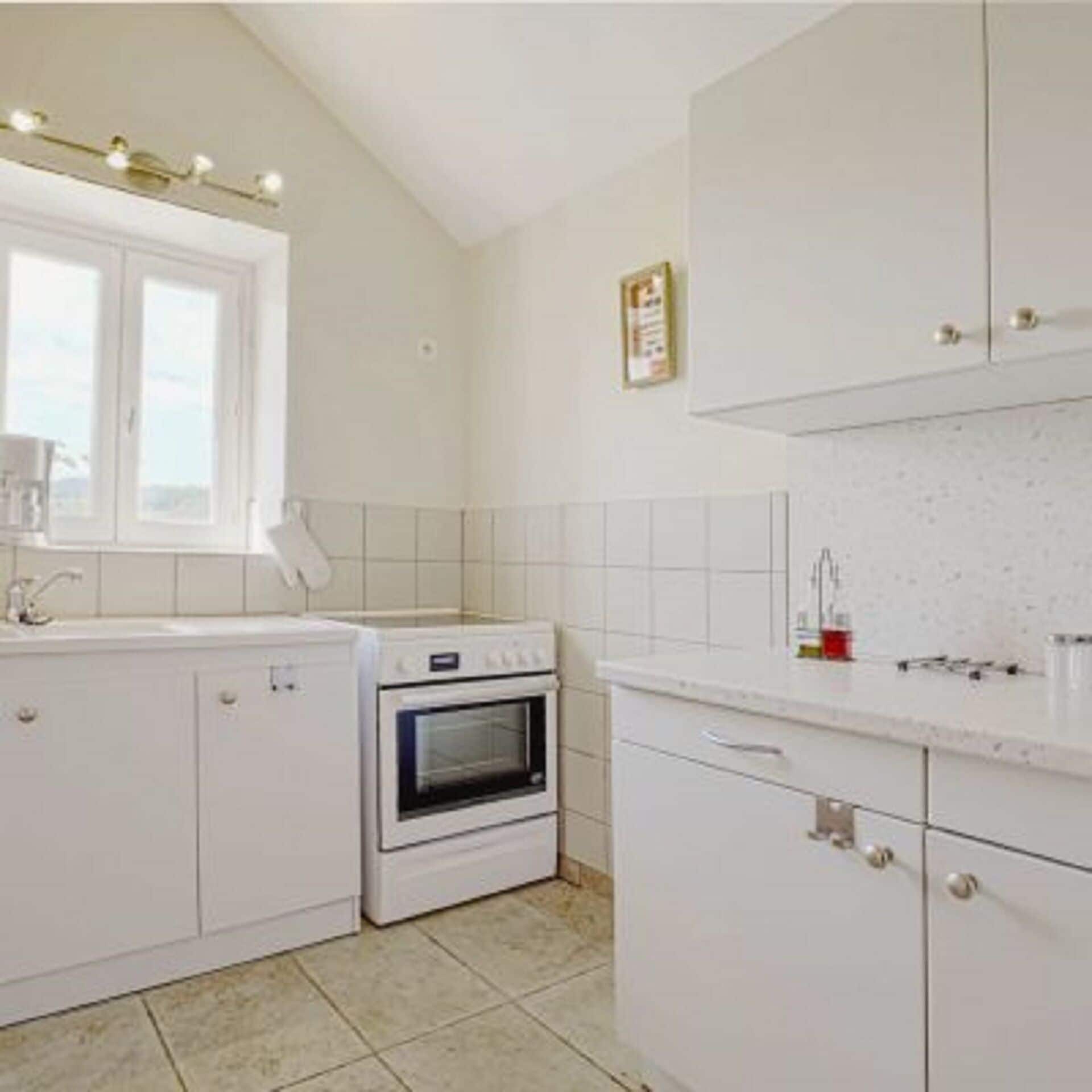 Independent cottage 2-4 people with shared swimming pool