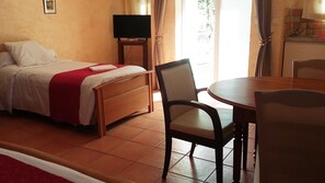 1 soverom, reiseseng for barn, wi-fi (inkludert) og sengetøy