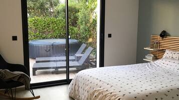 3 chambres, fer et planche Ă repasser, accĂšs Internet, draps fournis