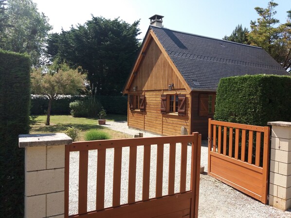 Property grounds - Chalet in denneville plage, for 4/5 people (denneville)