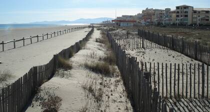 BARCARES. Res. der "Palm Beach" 50 Meter vom Grande Plage.