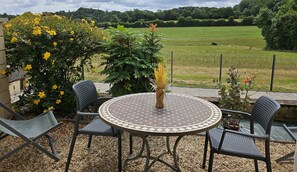 Outdoor dining - Gite in Le Perche, 3 ears Le Forest (Colonard-Corubert)