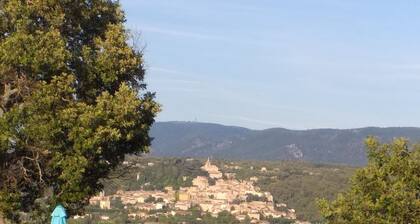Cante Grillet in provence at the foot of the Luberon Chambre ZORA