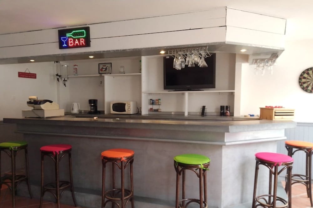 T2 ATYPIQUE - OLD BAR / CAFE