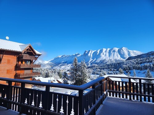 La Joue du Loup- Apt 4/6 pers -Terrace with ski slope access- Eden des Cimes