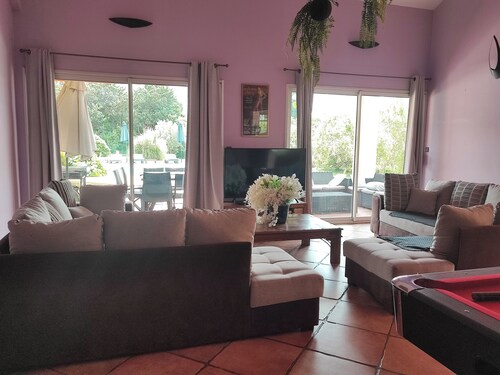 VILLA "La Crau" Exceptional Provencal oasis with private saltwater pool 