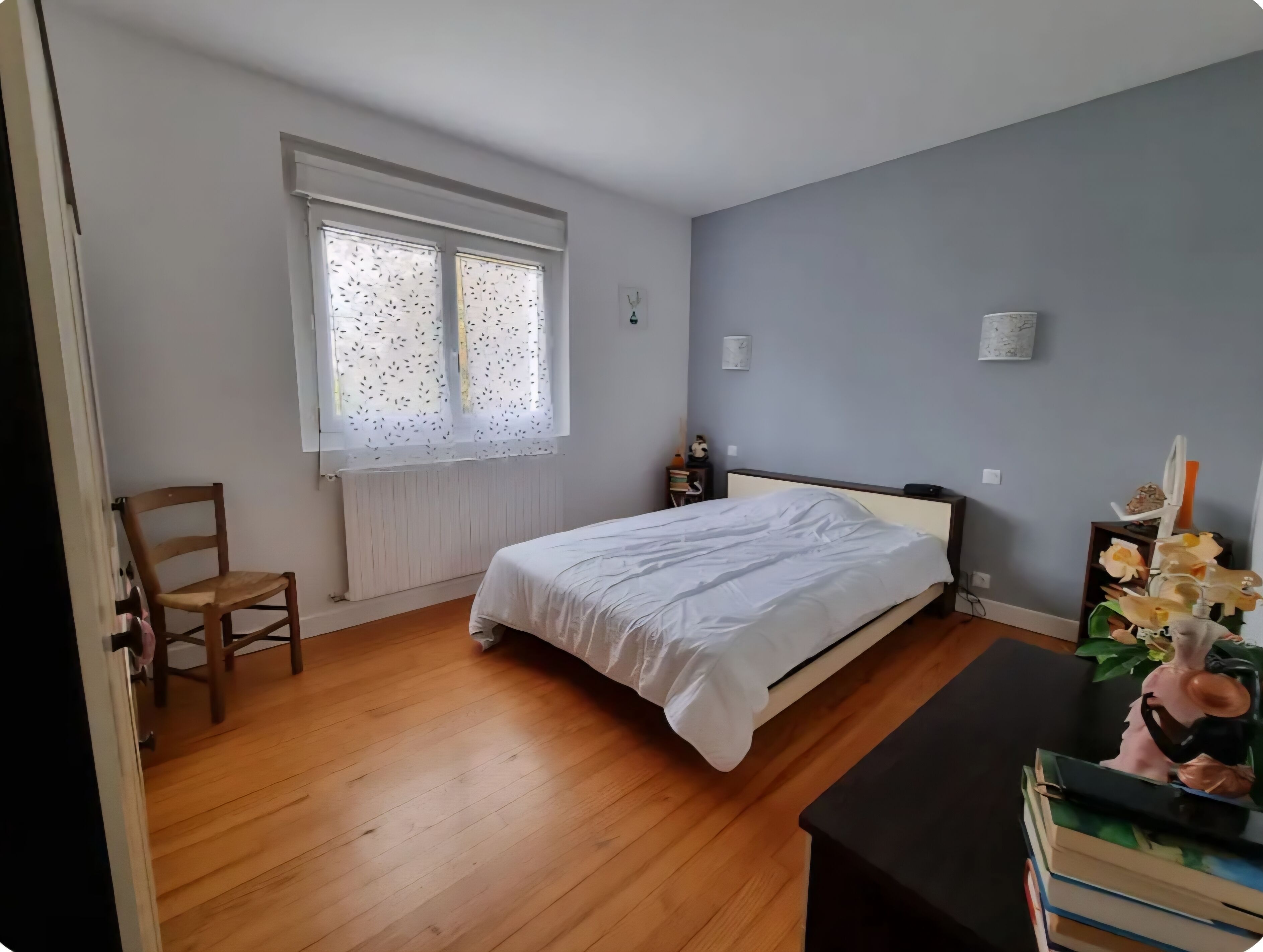 4 bedrooms, travel cot, free WiFi, wheelchair access