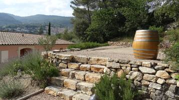 Enceinte de lâhĂ©bergement