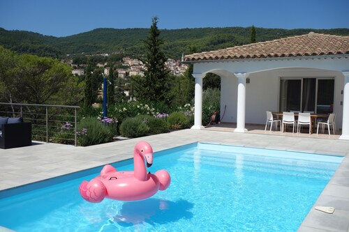 Villa avec piscine entre la Côte d'Azur et les Gorges du Verdon (8 personnes)