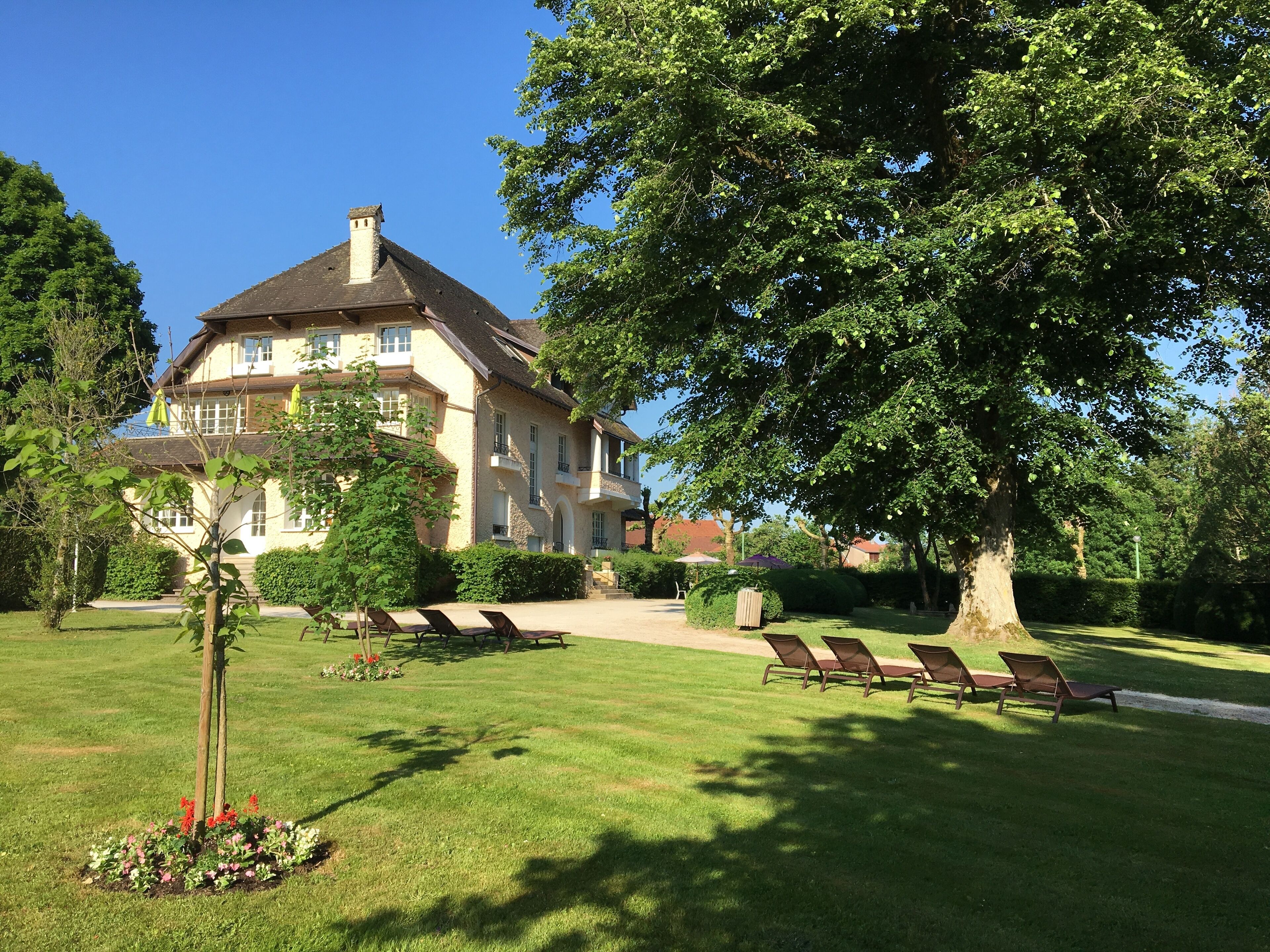 L'ESCALE - AVOINE - Guest House l'Escale -THERMES DE BAINS LES BAINS
