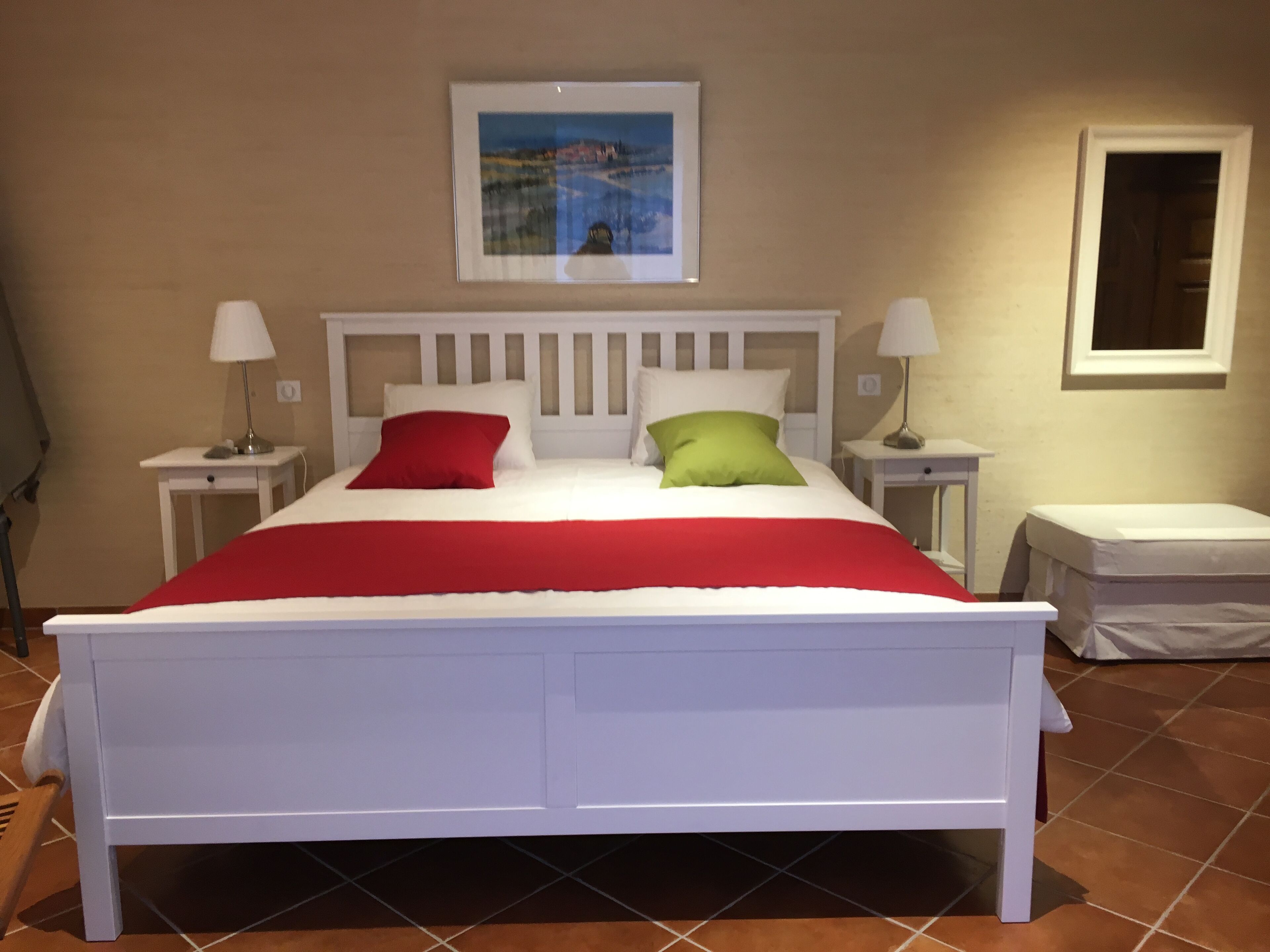 2 bedrooms, desk, iron/ironing board, free WiFi