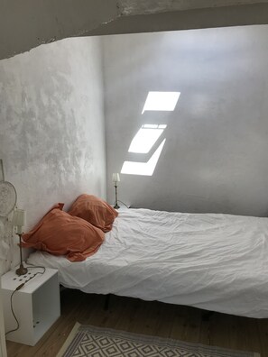 3 habitaciones, wifi gratis y ropa de cama 