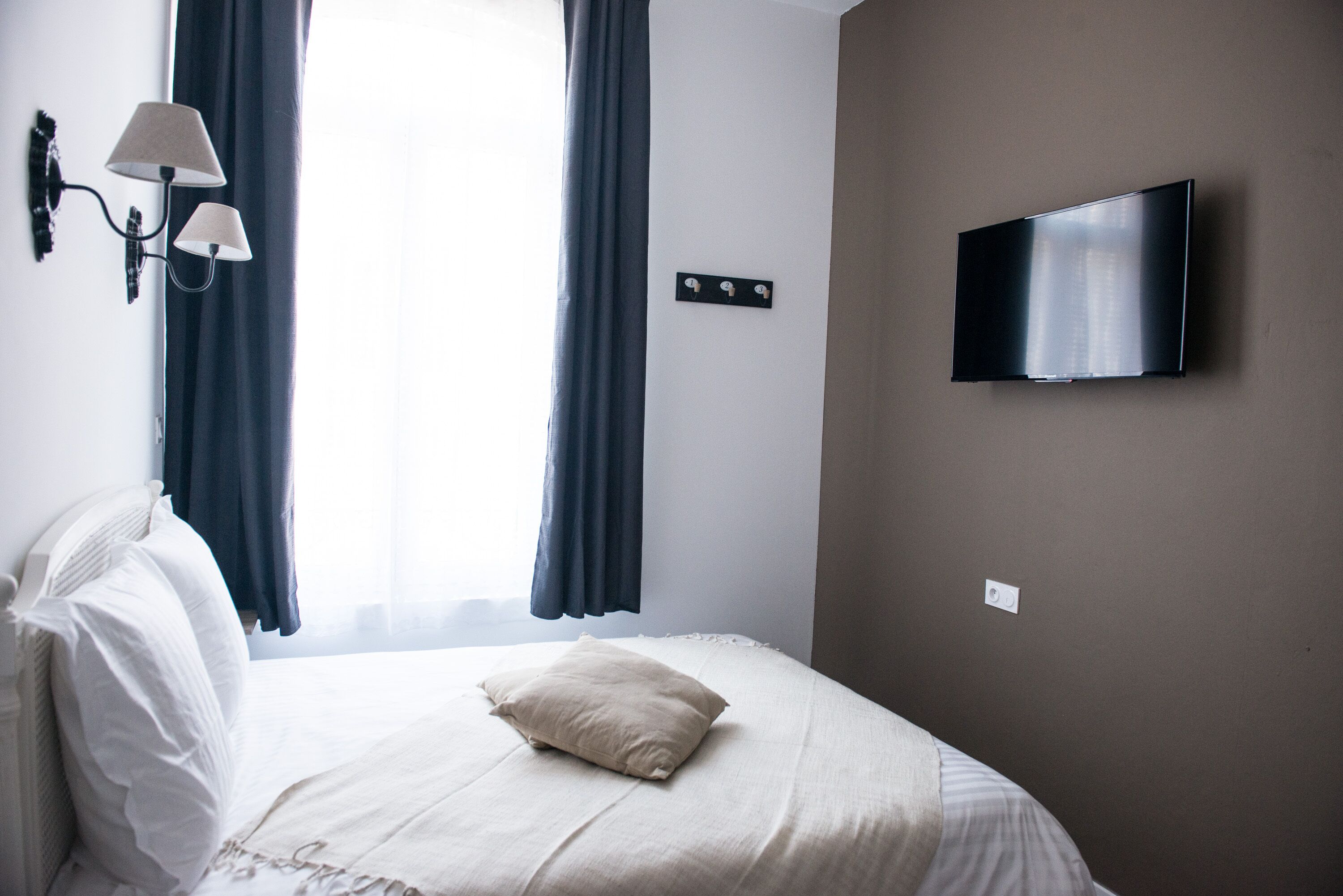 Charming suite # 3, in the heart of the ramparts of Aigues-Mortes!