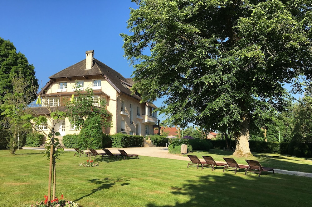 L ESCALE - SARRAZIN -House of hosts l'Escale -THERMES DE BAINS LES BAINS