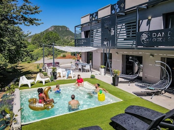 villa avec piscine vue Gorges du Tarn idéale pour les retrouvailles en famille