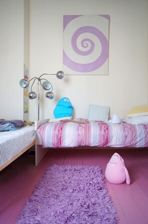 2 chambres, fer et planche à repasser, Wi-Fi gratuit, draps fournis