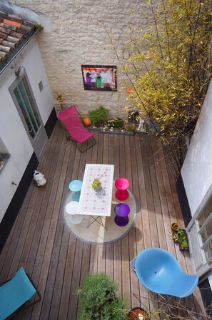 Outdoor dining - IDEAL COZY HOUSE FOR 1 COUPLE AND 2 CHILDREN (Sainte-Marie-de-Ré)