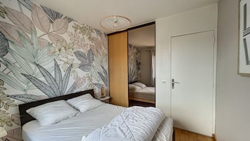 4 habitaciones, tabla de planchar con plancha y wifi gratis