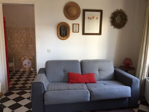 TV, books