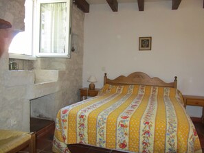 3 chambres, fer et planche Ă repasser, Wi-Fi, draps fournis