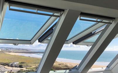 Family house on the beach - Sea View