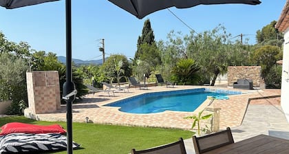 Villa of even foot 140m2 on 2000m2 of ground with swimming pool