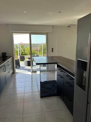 Villa of even foot 140m2 on 2000m2 of ground with swimming pool  