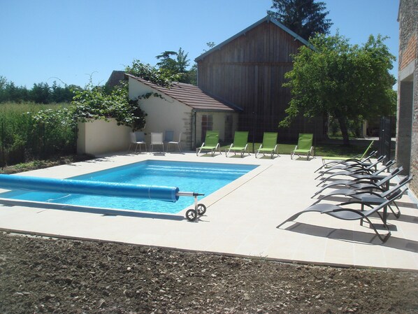 Pool - house high capacity with private pool (Meursanges)