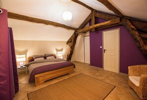 4 bedrooms, iron/ironing board, travel crib, WiFi