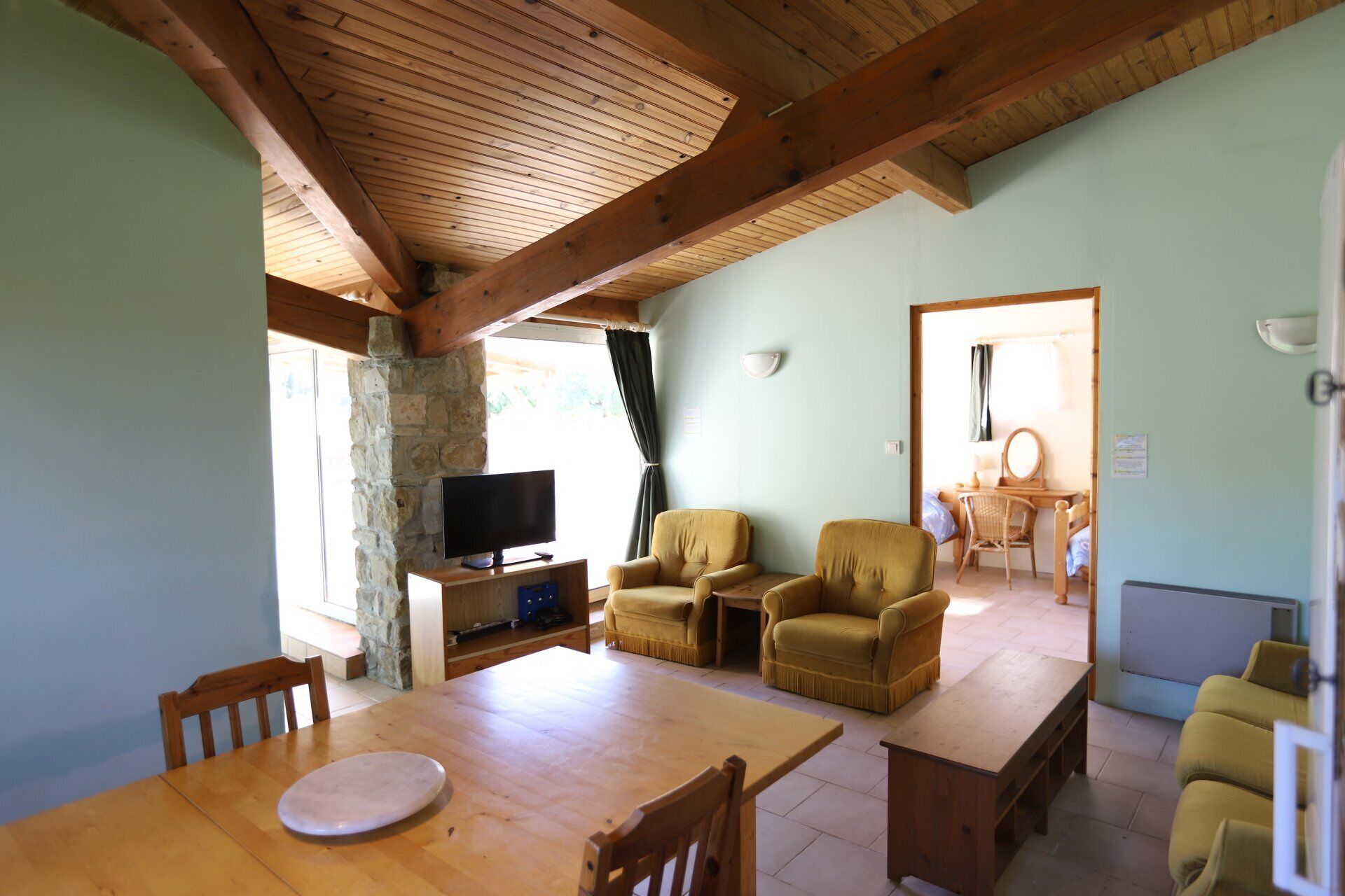 Televisie, tafelvoetbal en een tafeltennistafel