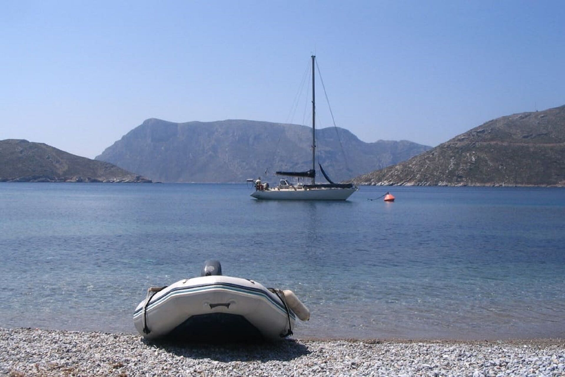 BY SAILING IN THE GREEK ISLANDS 