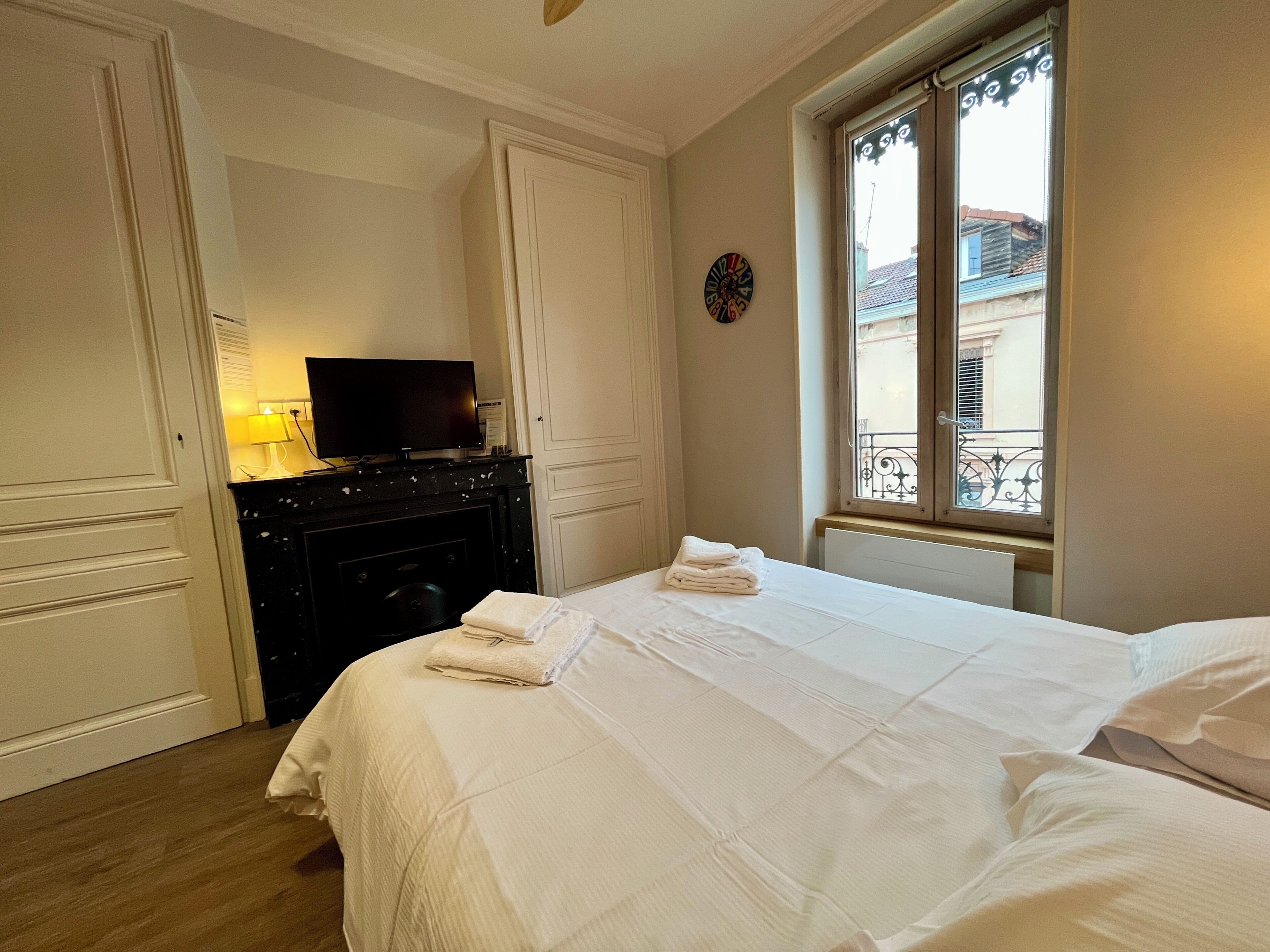 1 chambre, fer et planche à repasser, Wi-Fi, draps fournis