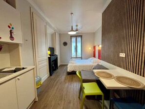 1 Schlafzimmer, Bügeleisen/Bügelbrett, WLAN, Bettwäsche
