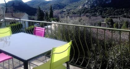 holiday house with terrace, panoramic view, lake of olivettes