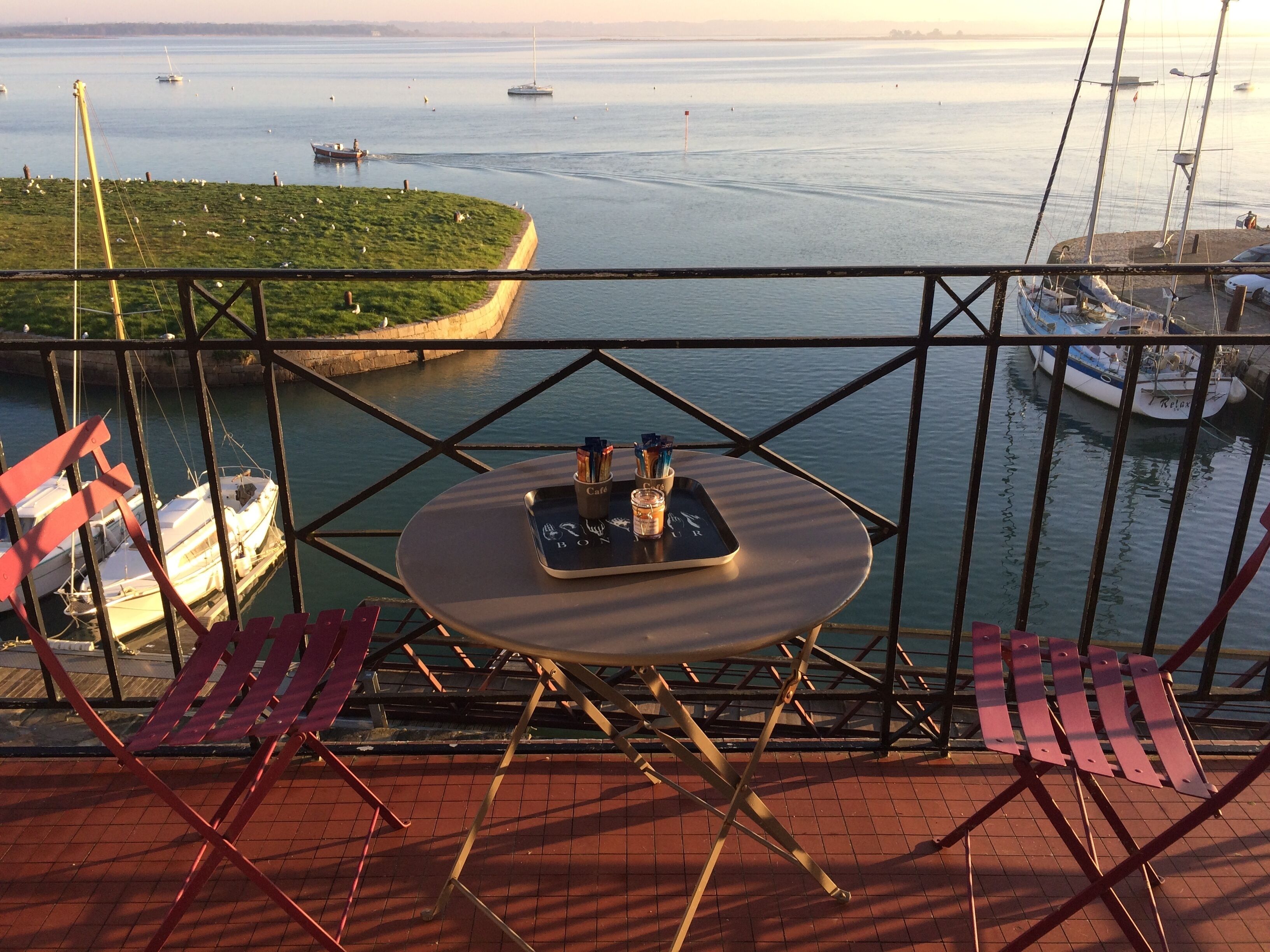 SUPERB PANORAMIC VIEW OF THE SEA AND SALT MARSHES