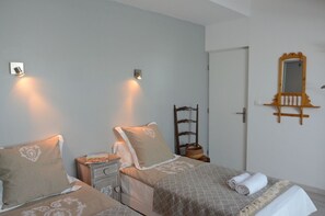 3 Schlafzimmer, Bügeleisen/Bügelbrett, kostenloses WLAN, Bettwäsche
