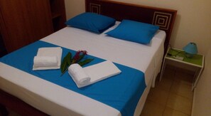 3 Schlafzimmer, Bügeleisen/Bügelbrett, WLAN, Bettwäsche