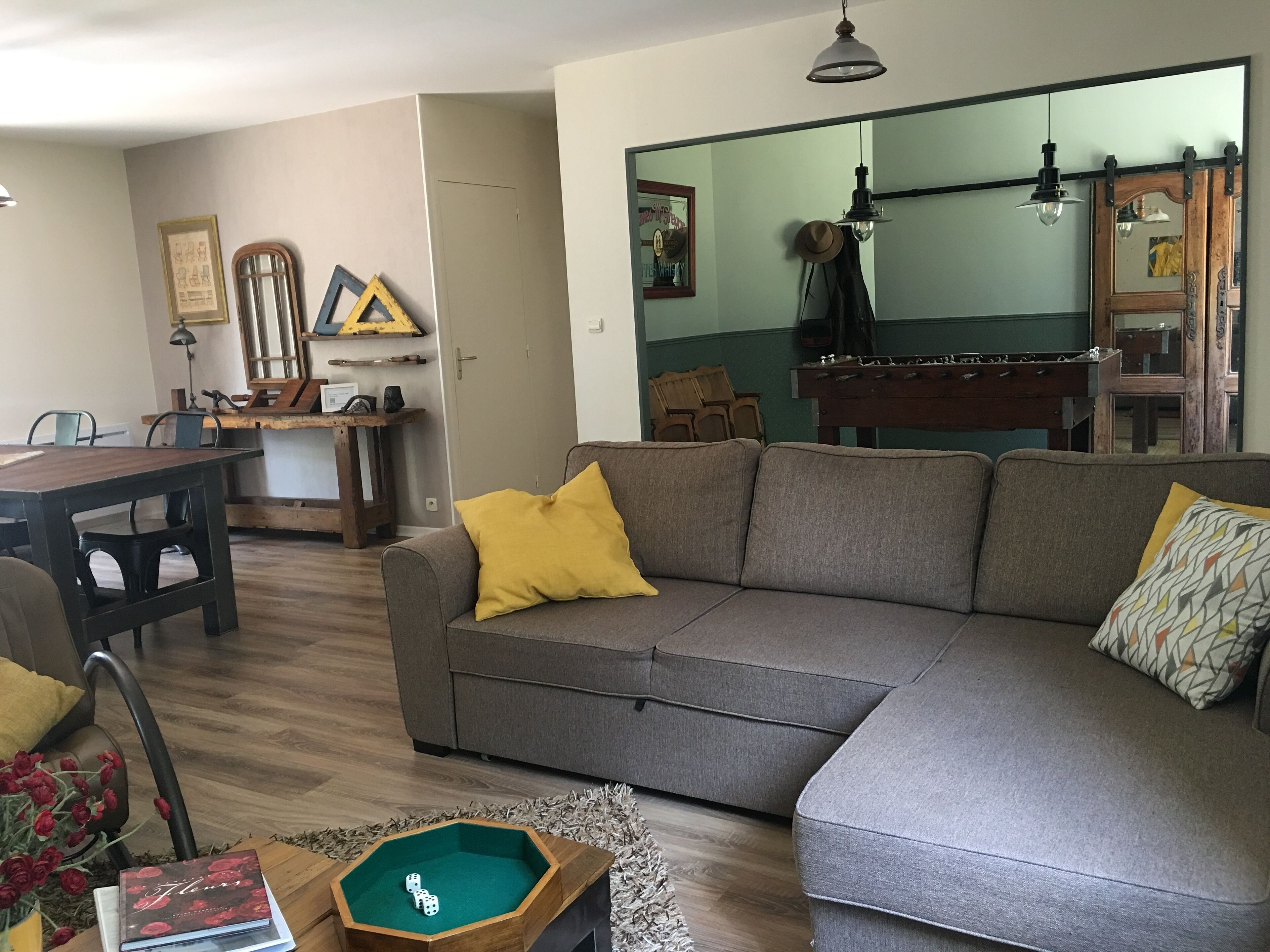 3 star cottage with petanque and table football on the edge of the forest