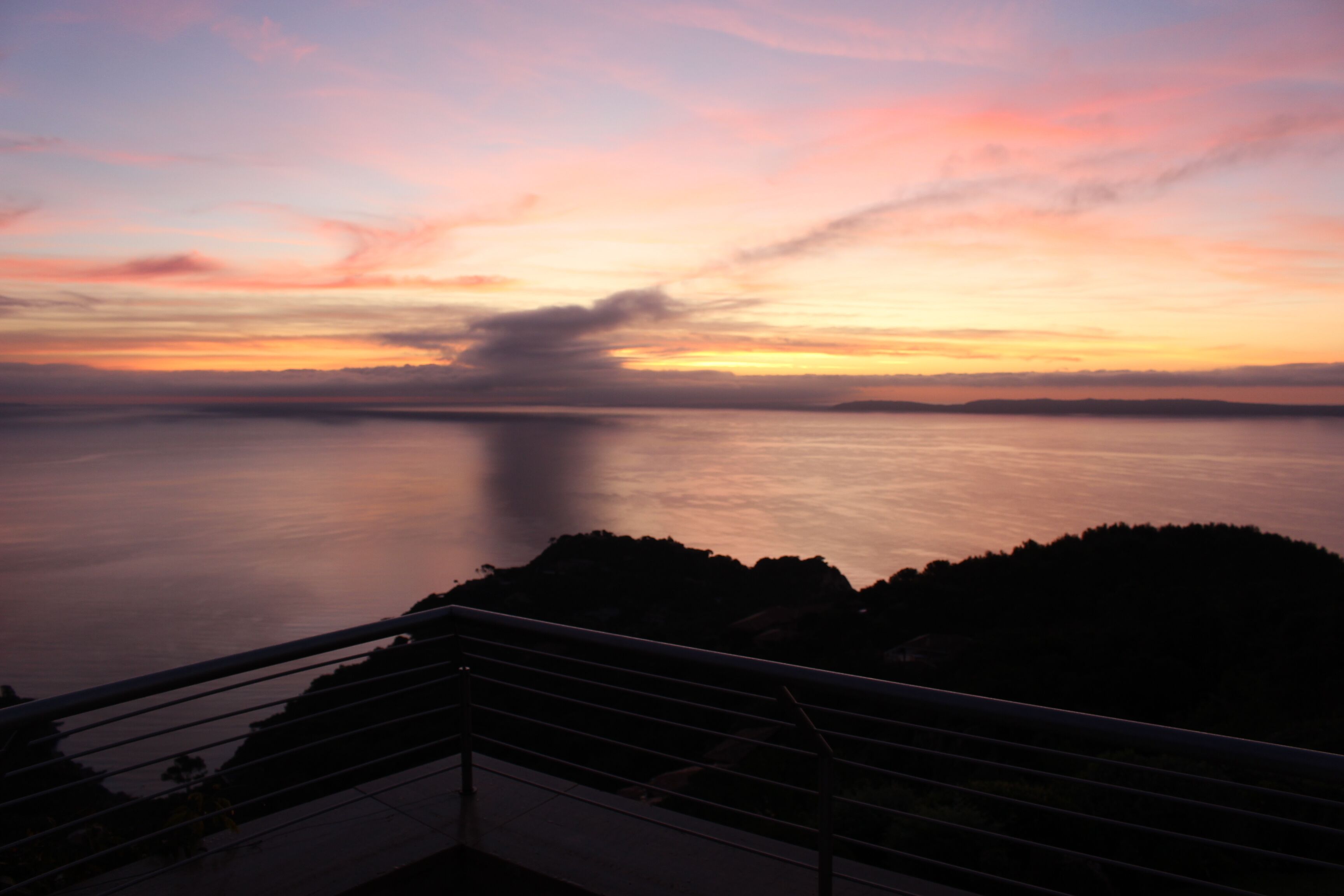 Magnificent villa in a private domain with panoramic sea views