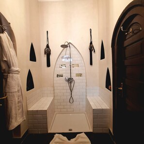 Hair dryer, towels
