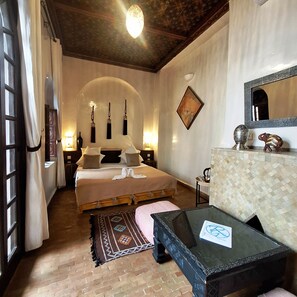 1 bedroom, iron/ironing board, Internet, bed sheets