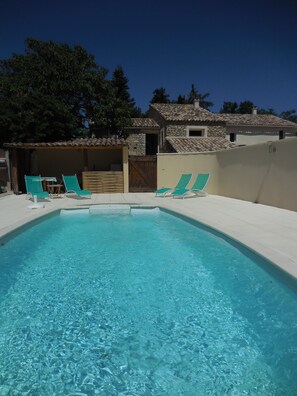 Outdoor pool, a heated pool - Charming house in Visan (Visan)