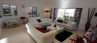 A Family Friendly Holiday Accommodation With Magnificent Oceanic Views.