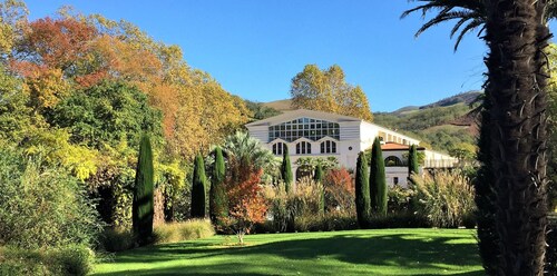 BaskoParadis I Eco-Gite I Cachet ferme basque I Lit180 I Terrasse I Vue I Jardin