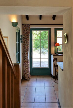 Interior - BaskoParadis I Eco-Gite I Basque Farmhouse I Bed180 I Terrace I View I Garden (Louhossoa)