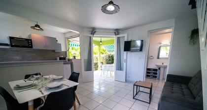 BUNGALOW CYTHERE 4 A 6 PERSONNE