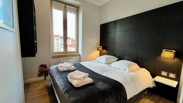 2 slaapkamers, een strijkplank/strijkijzer, wifi, beddengoed