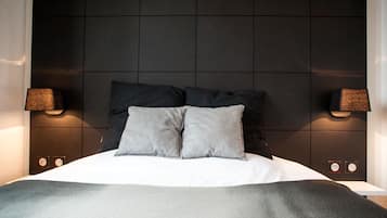 2 chambres, fer et planche à repasser, Wi-Fi, draps fournis