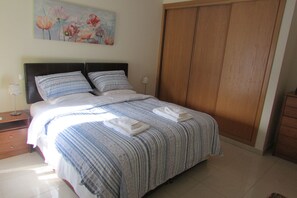 2 bedrooms, iron/ironing board, free WiFi, bed sheets - Mar-e-Lagos, Pool, 2B, Pateo do Convento (Lagos)